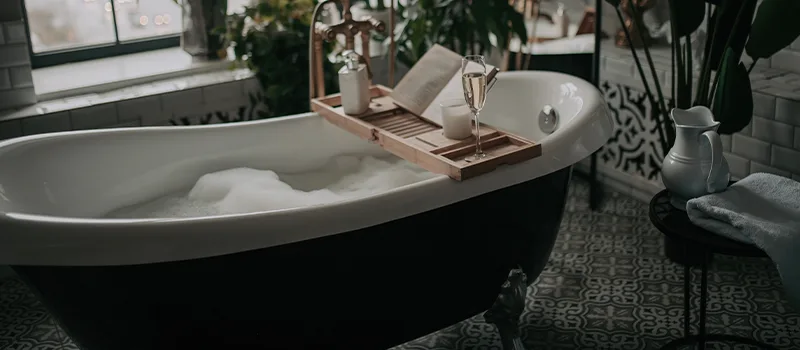 Full Bed Bathtub Replacement in Whitchurch-Stouffville, ON